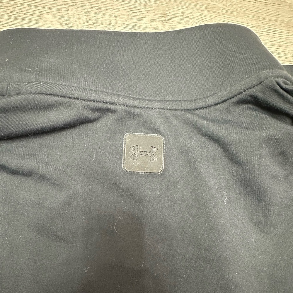 Under Armour pullover - Picture 2 of 2